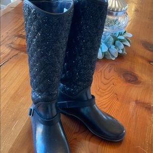 Sperry sparkling rain boots. Women 11